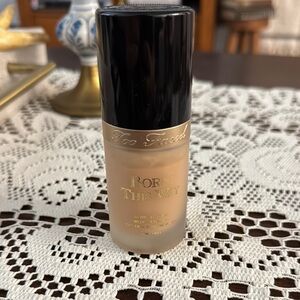 Too Faced Born This Way Foundation - Tan